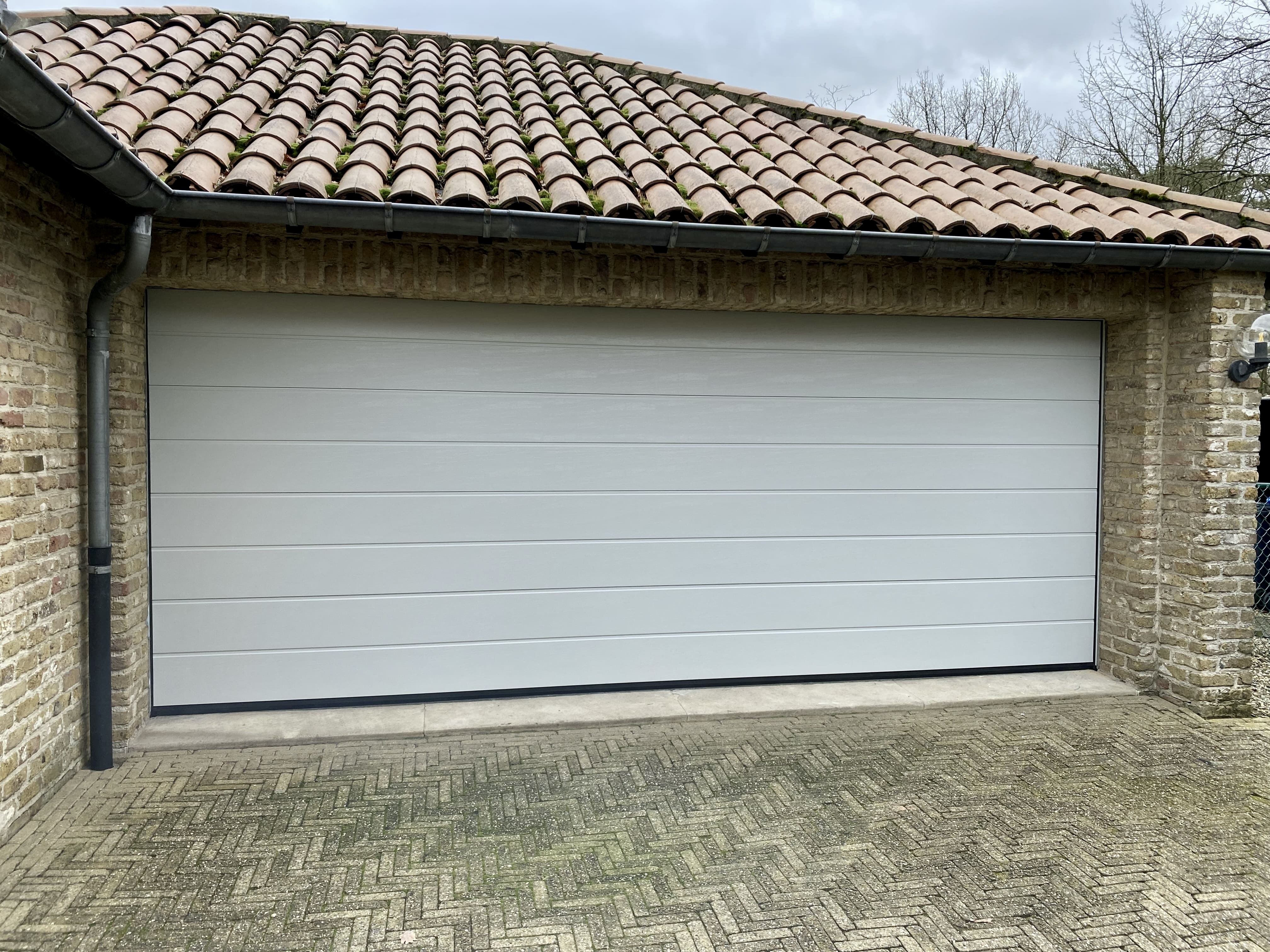 garagepoortinstallateurs Lille PNM bv Kapellen